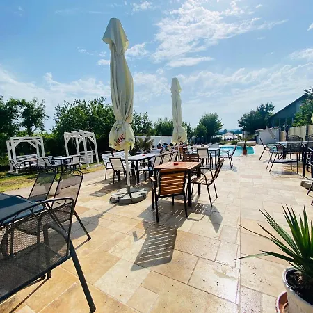 Hotel de apartamente Elgringo Clisura Dunarii Moldova Noua