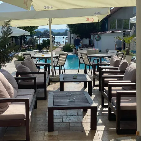 Elgringo Clisura Dunarii Hotel de apartamente Moldova Noua