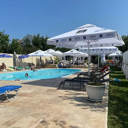 Hotel de apartamente Elgringo Clisura Dunarii *