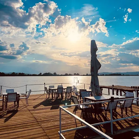 Hotel de apartamente Elgringo Clisura Dunarii Moldova Noua